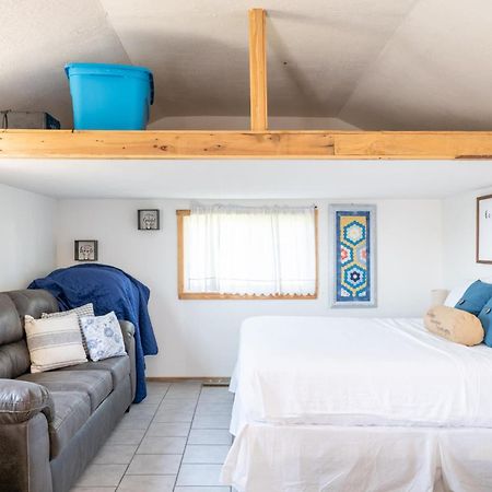 Cozy Cabin Near Ark! Adam And Eve'S Retreat Williamstown Exteriör bild